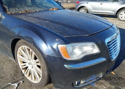 2012 Chrysler 300C из США, поврежденный, VIN 2C3CCAET6CH237903